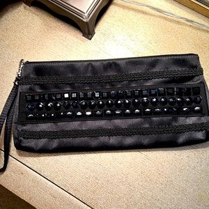 CUTE evening clutch/wristlet with glam detailing